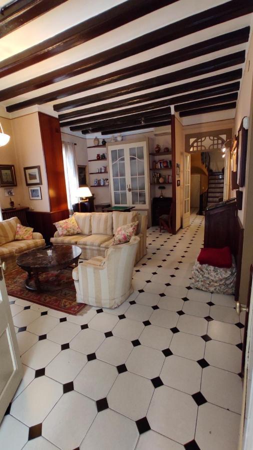 Casa Mo Apartment Сабадел Екстериор снимка